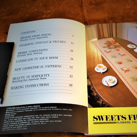 ONDORI Cross Stitch in Small Designs book 1977 - Picture 3 of 13